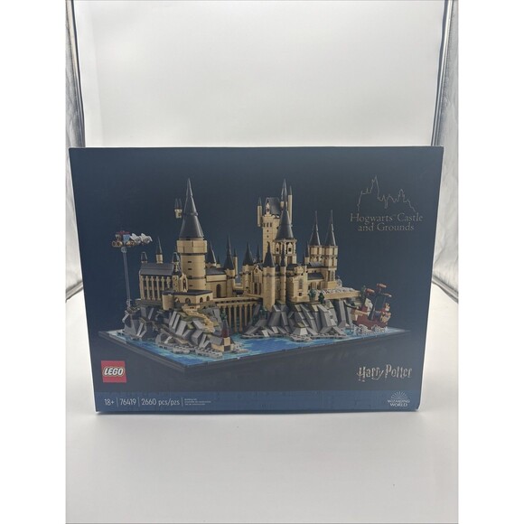 LEGO Harry Potter Hogwarts Castle and Grounds Building Set 76419 - Picture 1 of 5